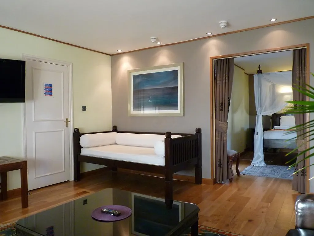 Amsterdam Hotel Hove 3*,