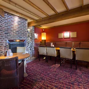 Premier Christchurch West Christchurch (Dorset)