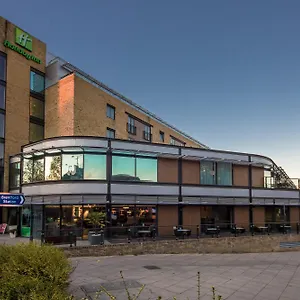 Hotel London Lock By Ihg, Brentford