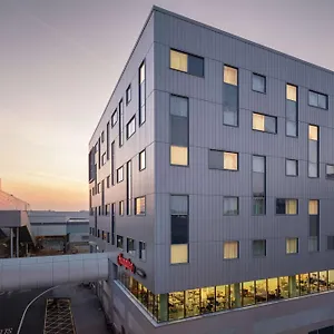 Hotel Hampton By Hilton London Gatwick Airport, Horley