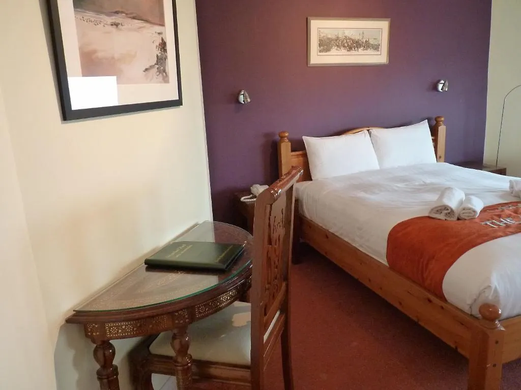 Amsterdam Hotel Brighton Seafront 3*,